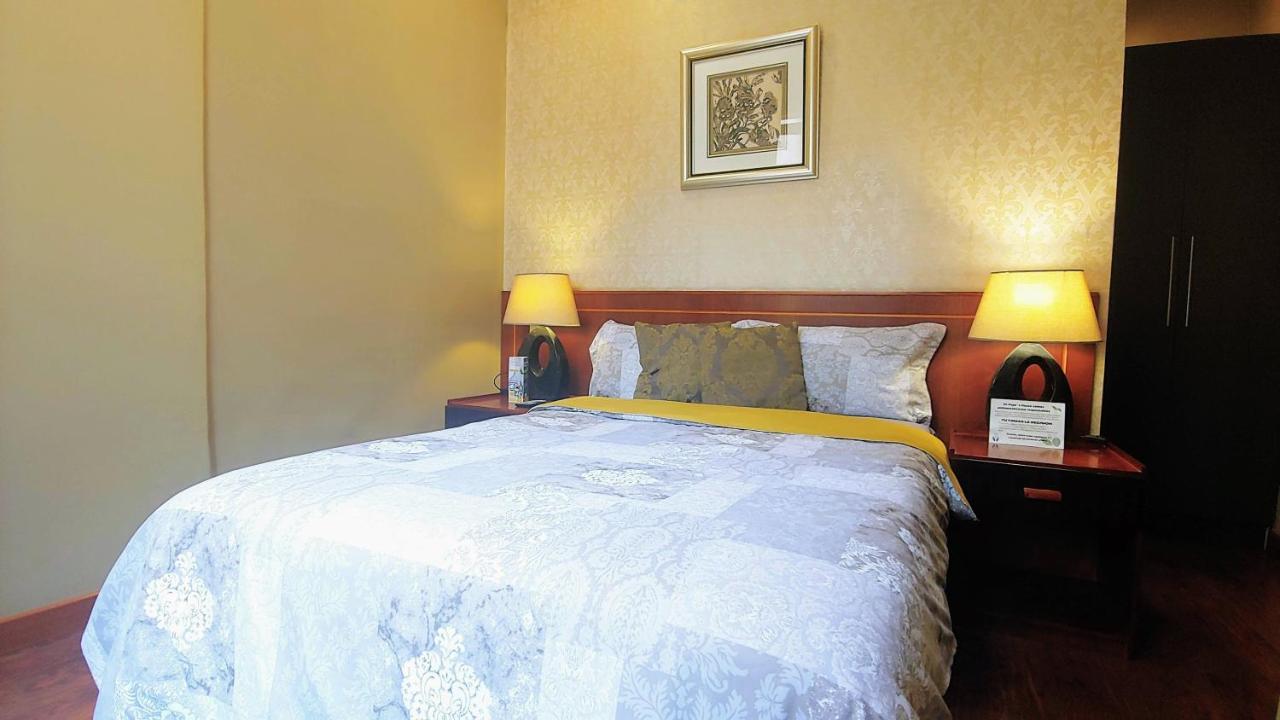 Pepe'S House Cuenca I Hotel & Boutique Hostel Exterior foto