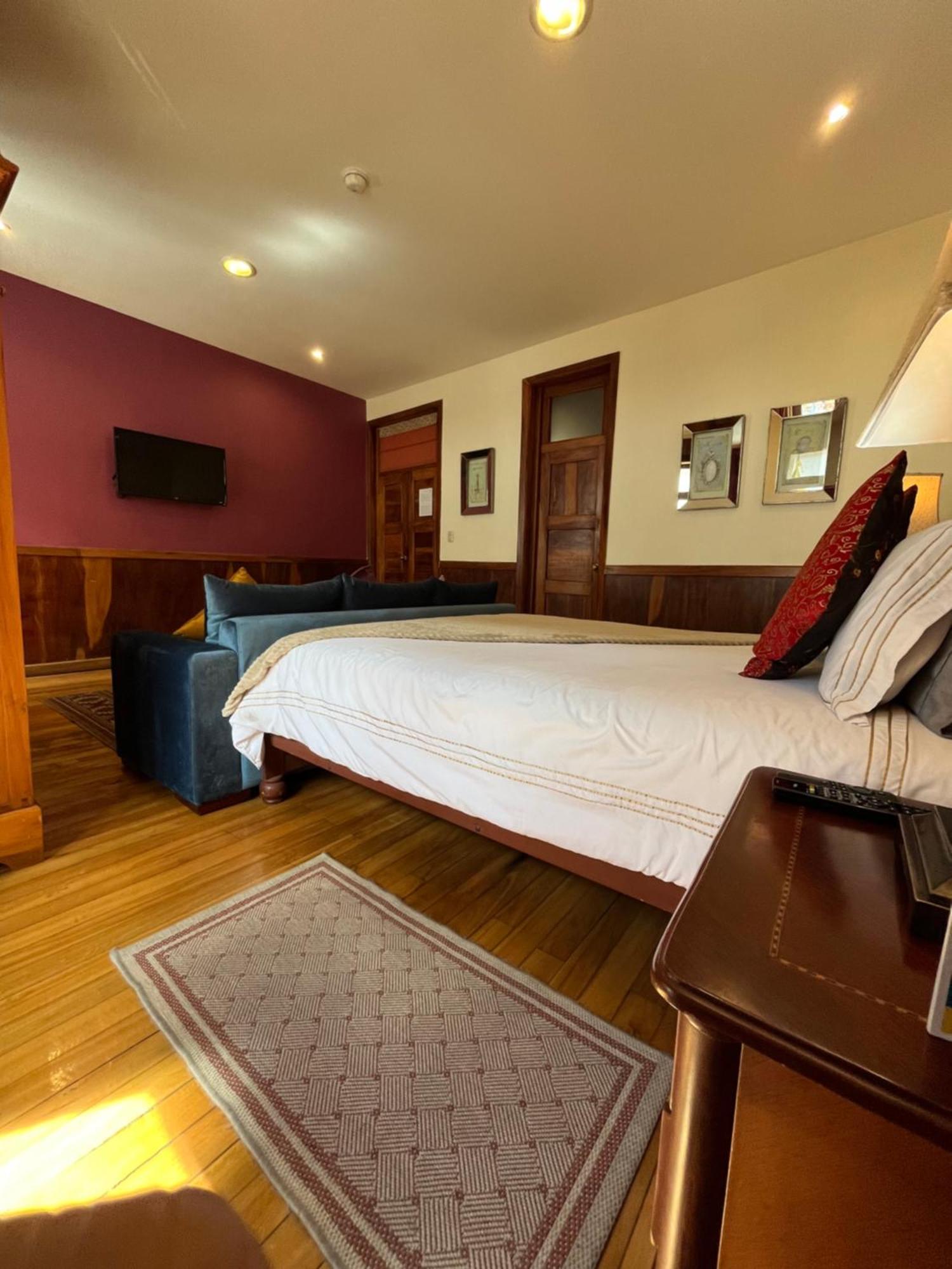 Pepe'S House Cuenca I Hotel & Boutique Hostel Zimmer foto