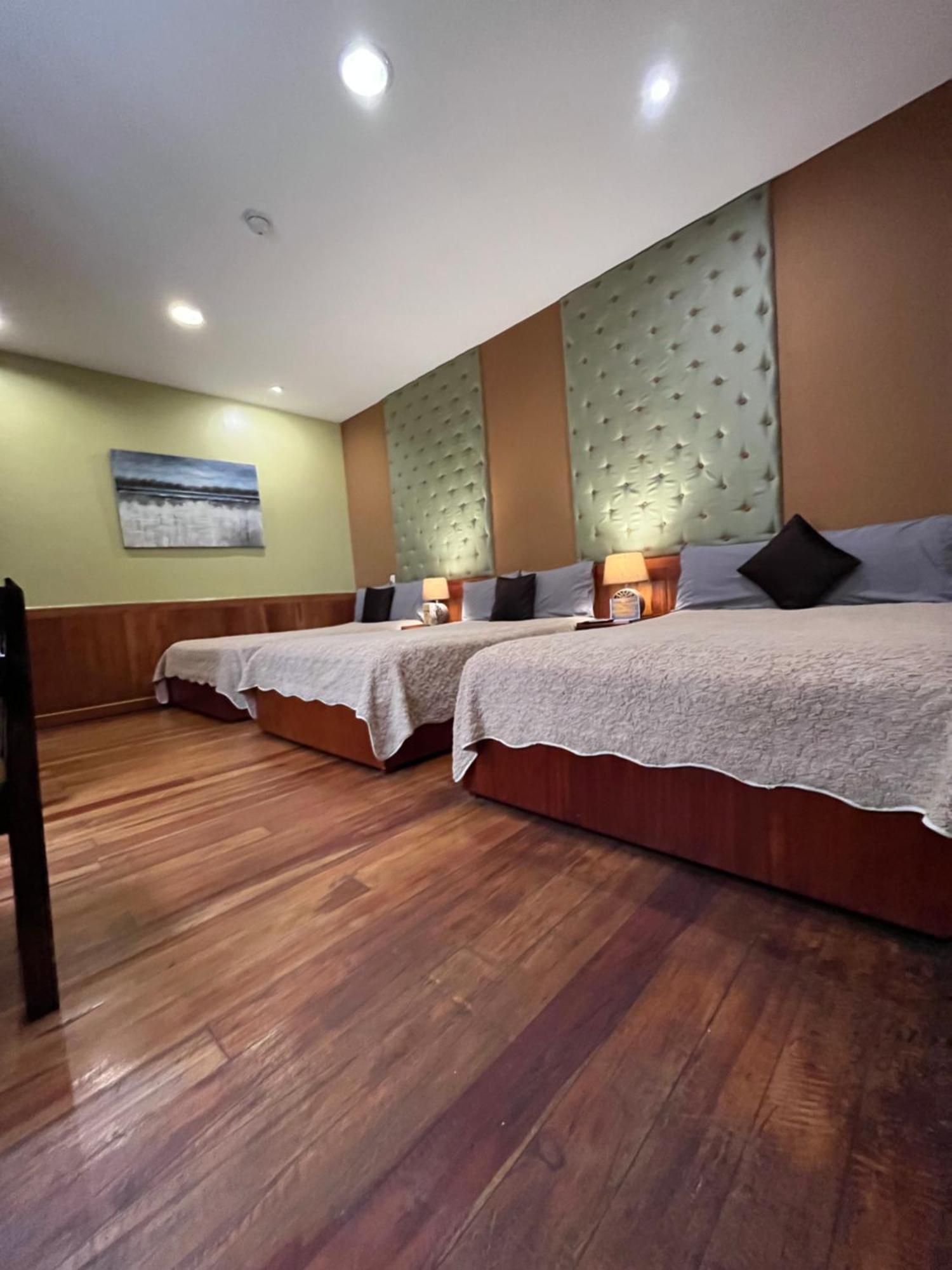 Pepe'S House Cuenca I Hotel & Boutique Hostel Exterior foto