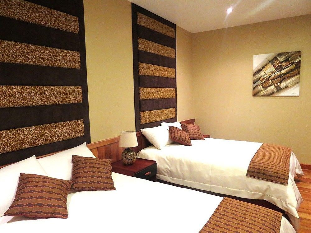 Pepe'S House Cuenca I Hotel & Boutique Hostel Exterior foto