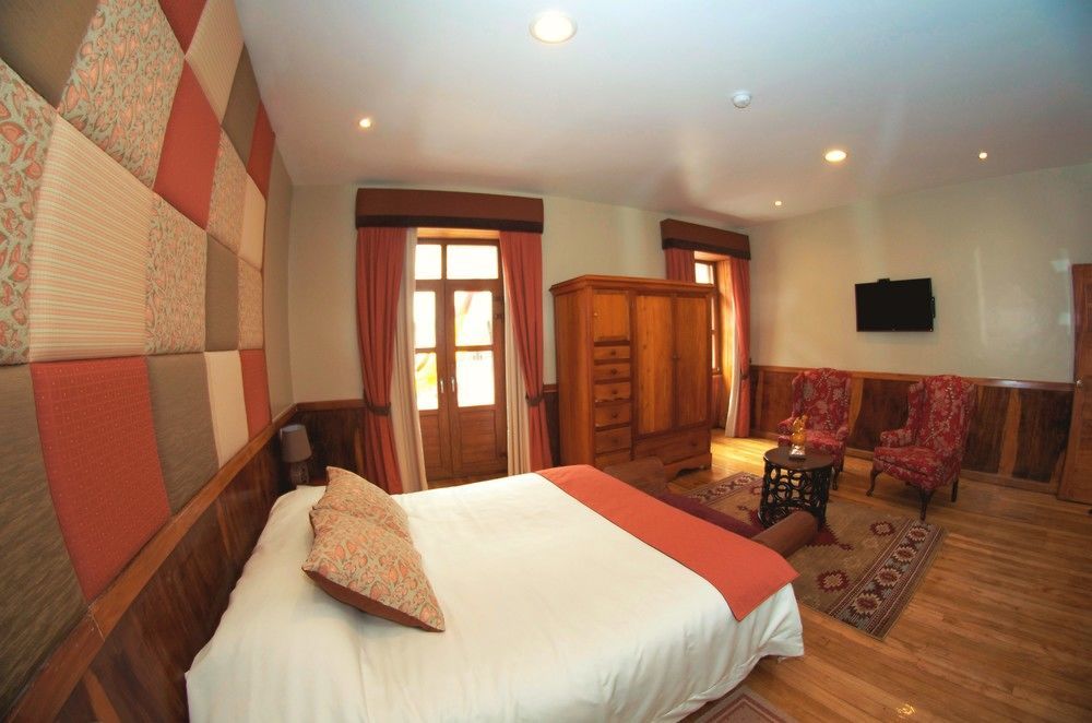 Pepe'S House Cuenca I Hotel & Boutique Hostel Exterior foto